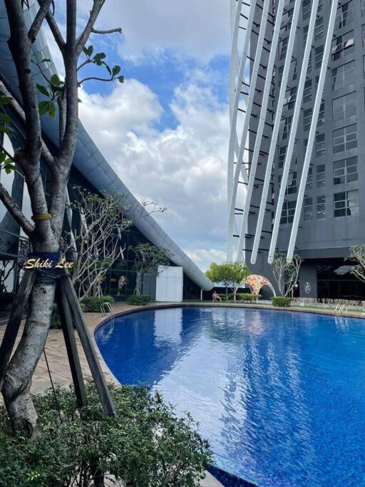 Arte Mont Kiara_publika_solaris