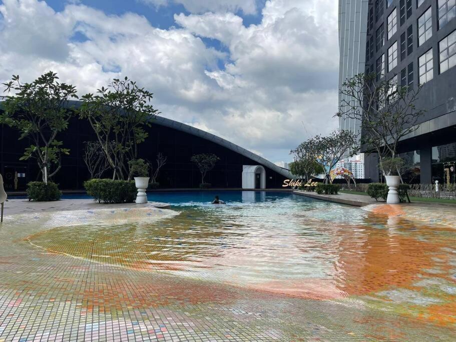 Arte Mont Kiara_publika_solaris
